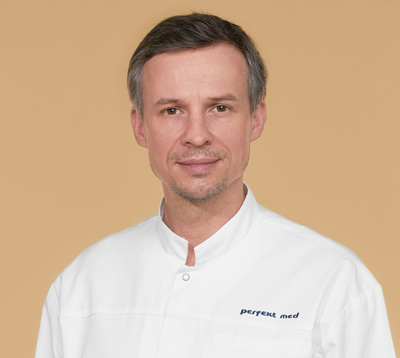 dr n. med. Bartosz Bujak